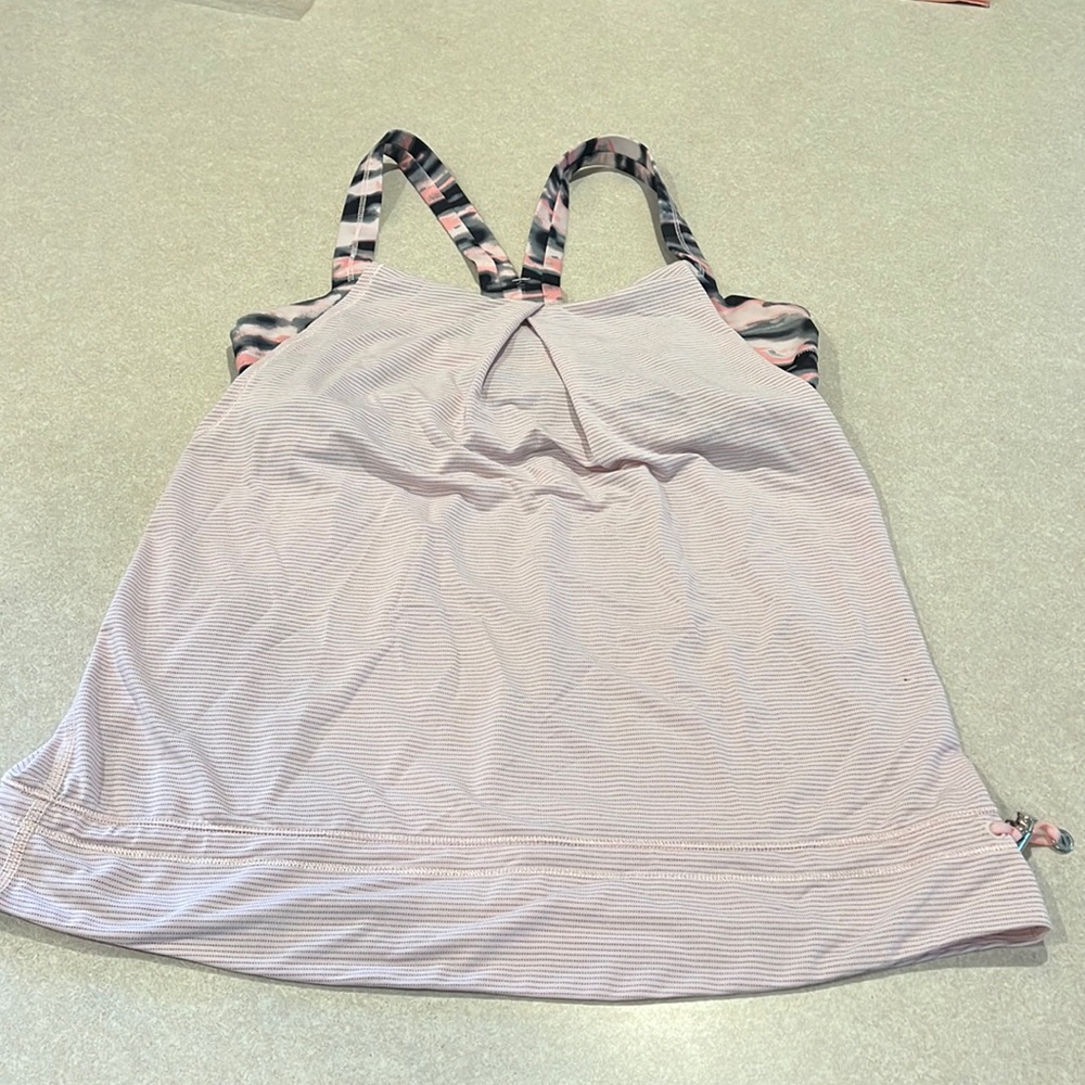 Lululemon tank